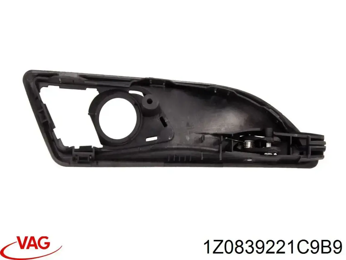 Ручка двери задней внутренняя левая VAG 1Z0839221C9B9 цена, от 4.39 USD