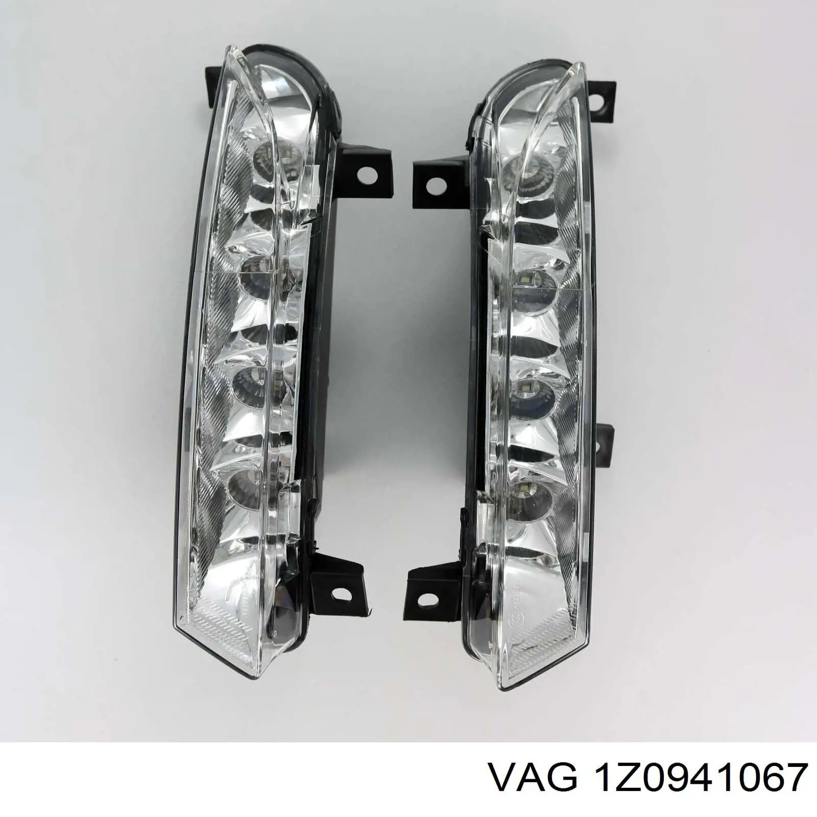 Купить 1Z0941067 VAG Фара дневного света левая