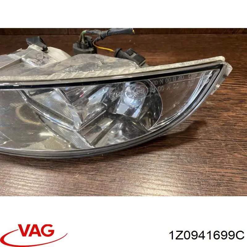 Фара противотуманная, левая VAG 1Z0941699C цена, от 24.86 USD
