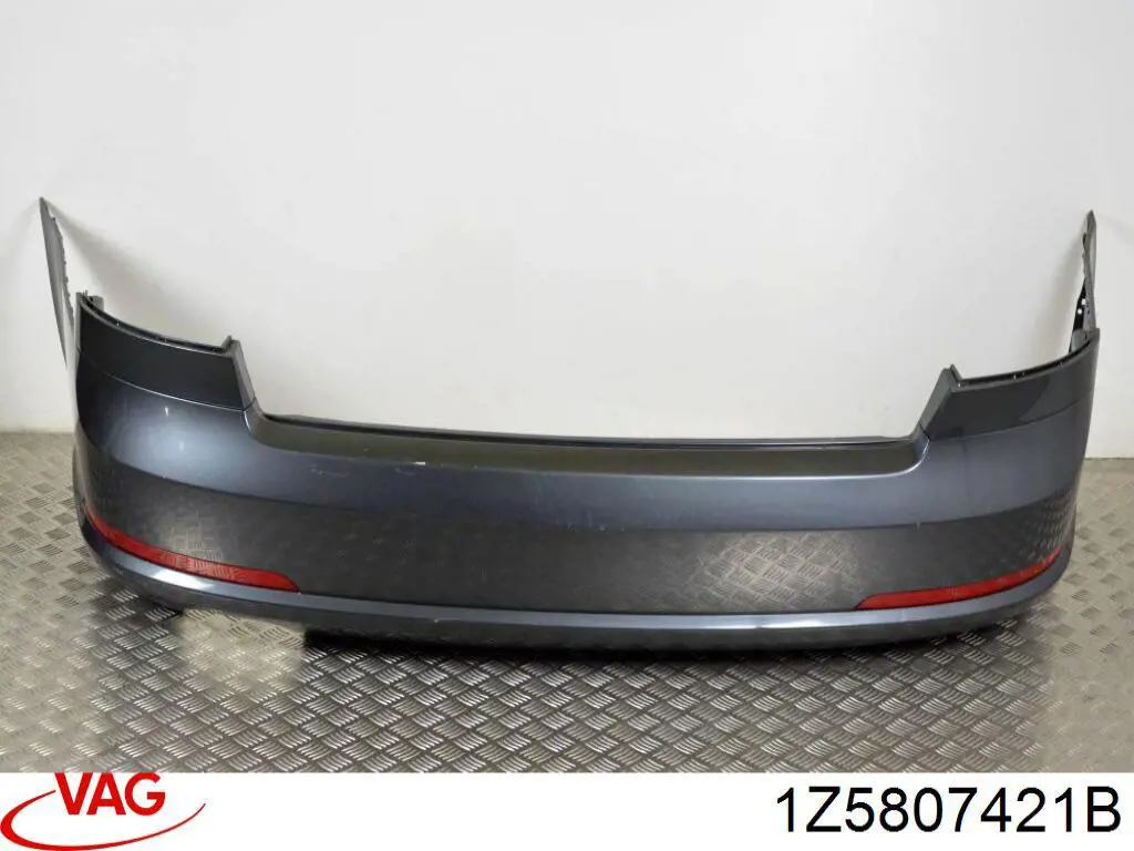 Бампер задний VAG 1Z5807421B цена, от 190.04 USD