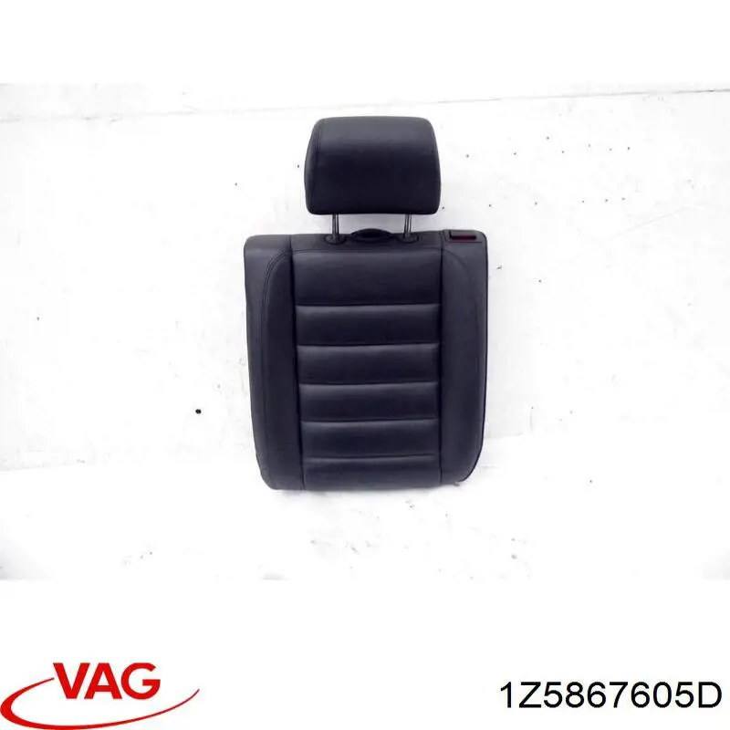 Обшивка-облицовка багажника VAG 1Z5867605D