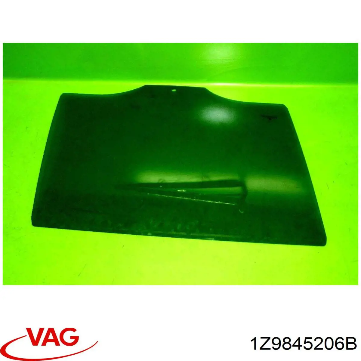 1Z9845206B VAG Стекло задней правой двери
