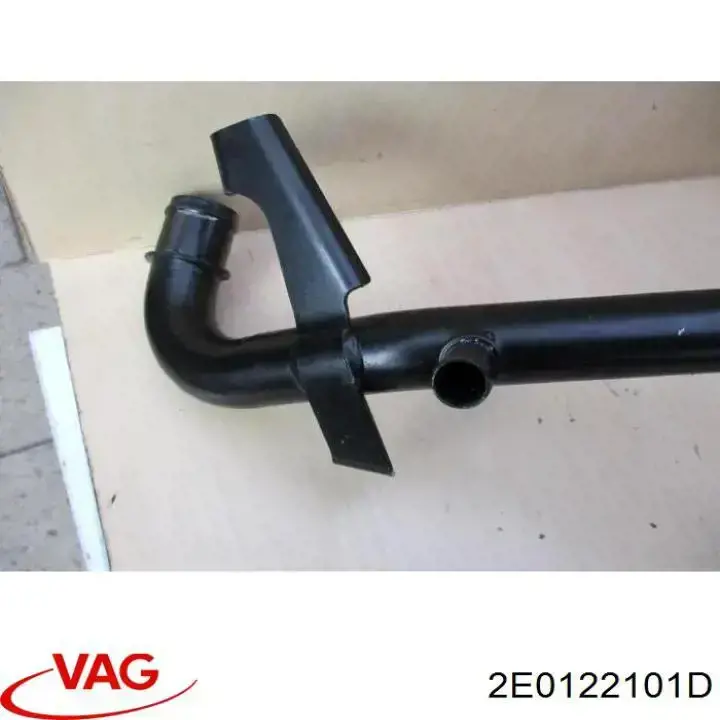 Патрубок системы охлаждения Thermotec DWW543TT
