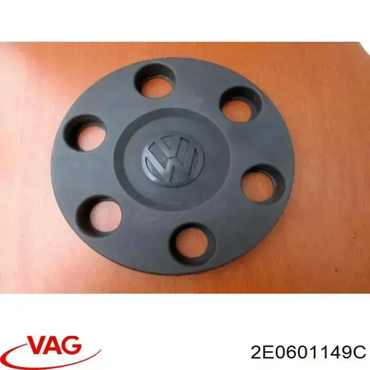 Колпак колесного диска на Volkswagen Crafter 30-35 