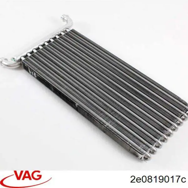 Радиатор печки (отопителя) VAG 2E0819017C