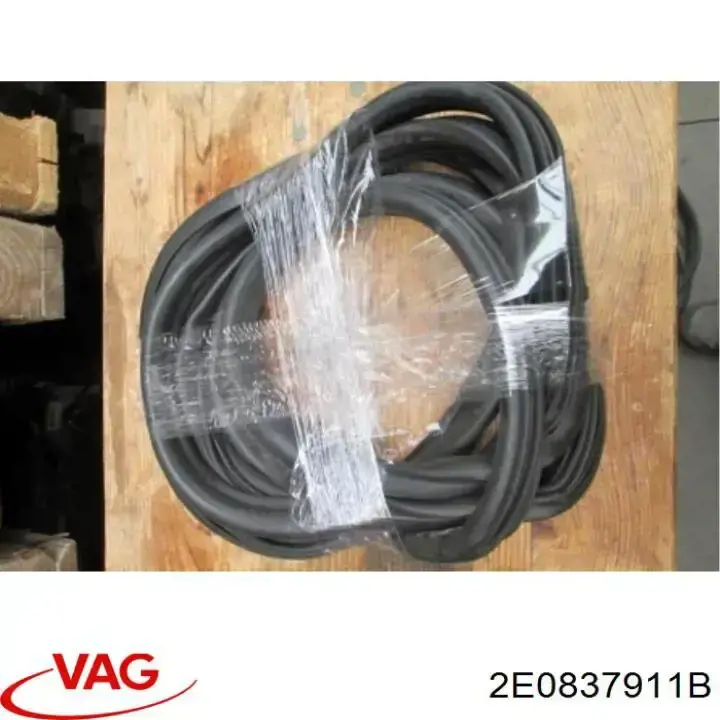 Прокладка двери передней VAG 2E0837911B цена, от 108.34 USD