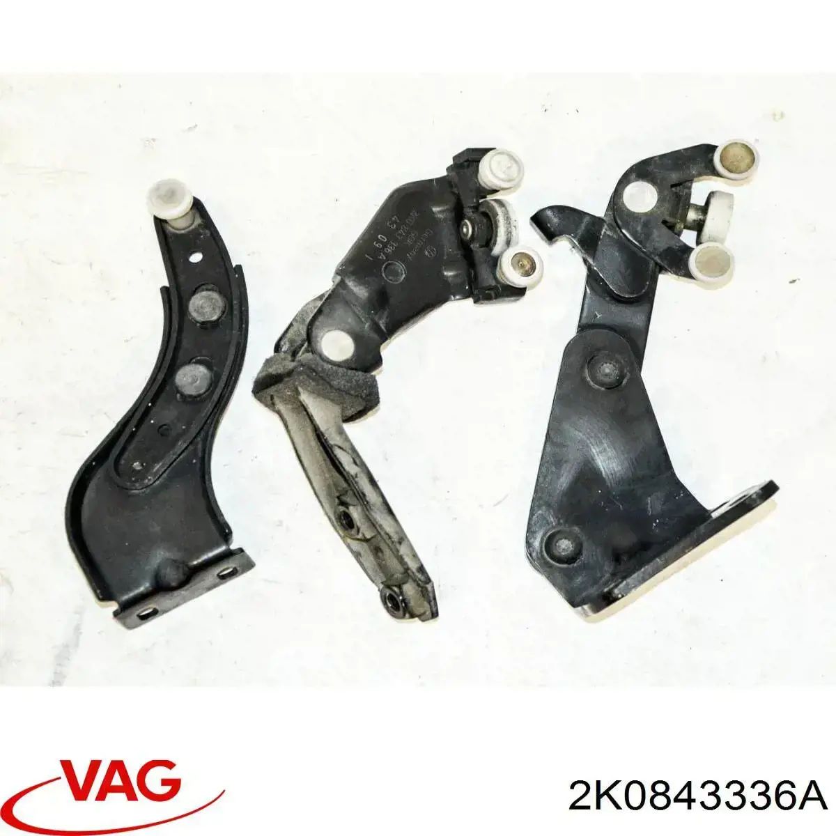 Купить 2K0843336A VAG Ролик двери боковой (сдвижной) правый центральный задний