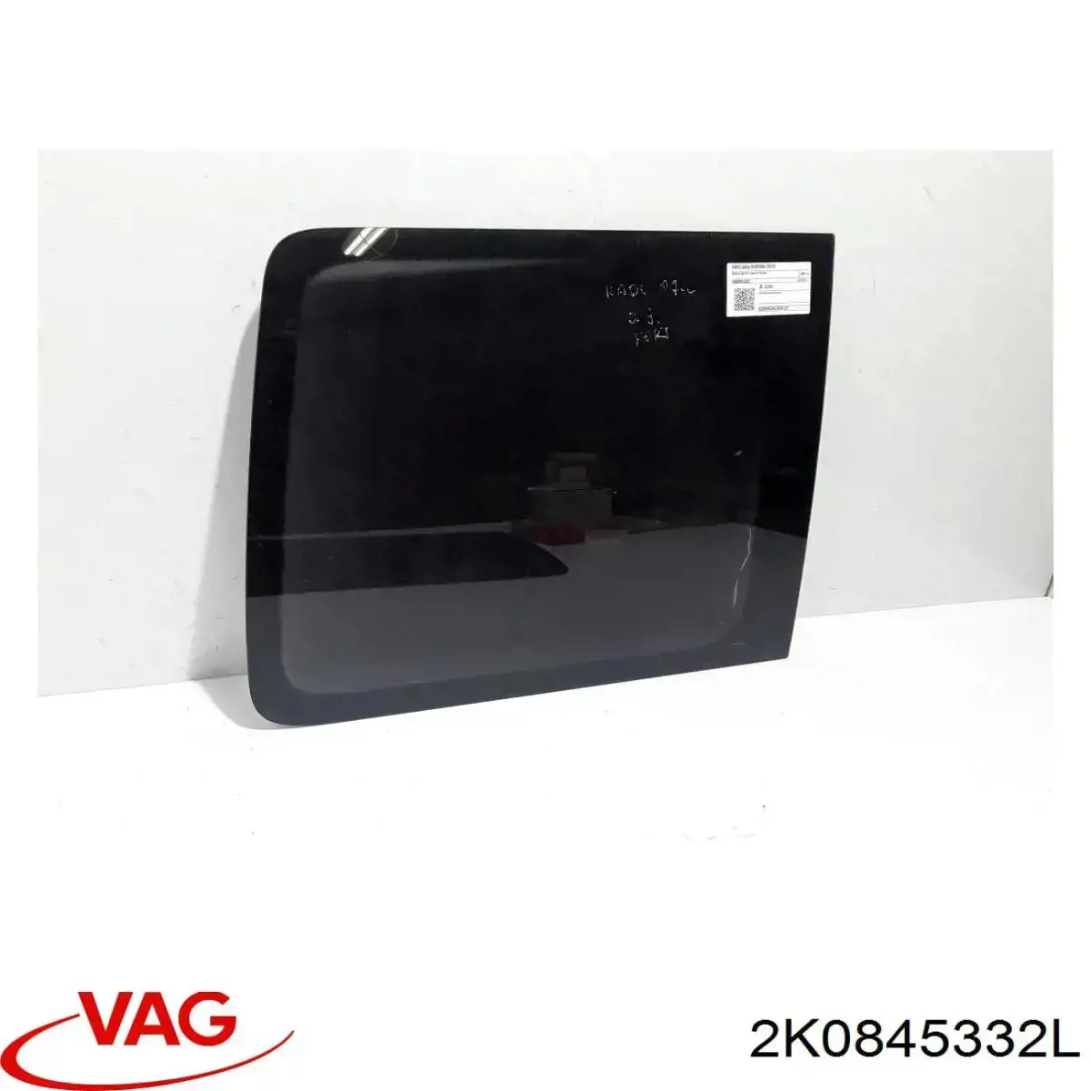 2K0845332LNVB VAG стекло кузова (багажного отсека правое)