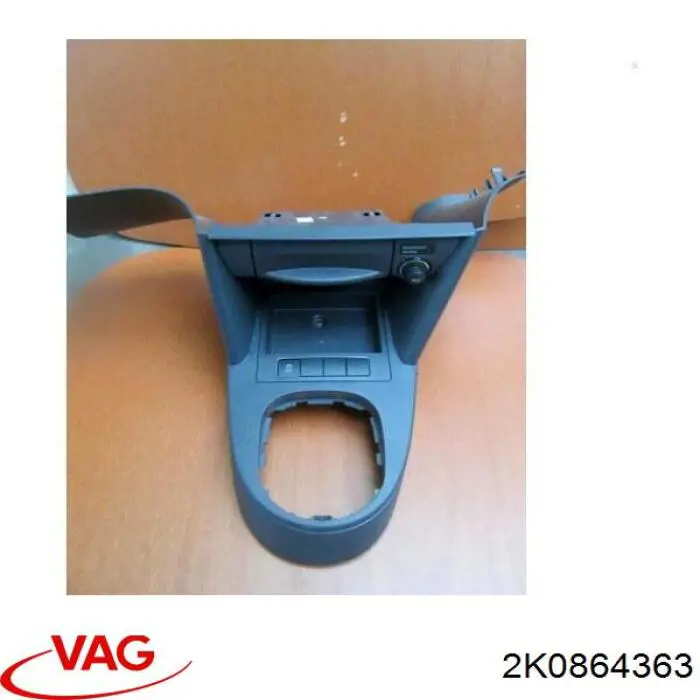 Купить 2K0864363 VAG Центральная консоль торпеды
