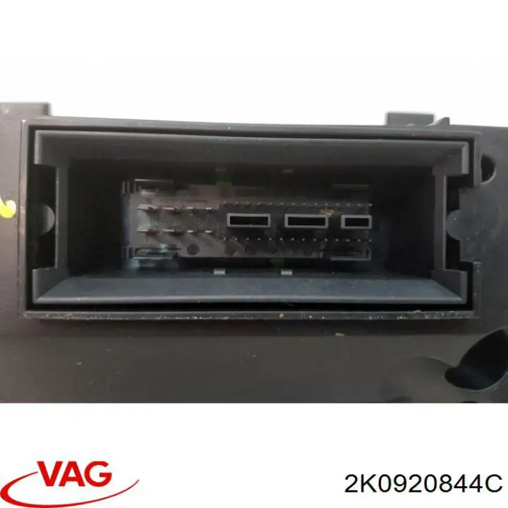 Приборная доска (щиток приборов) VAG 2K0920844C цена, от 25.34 USD