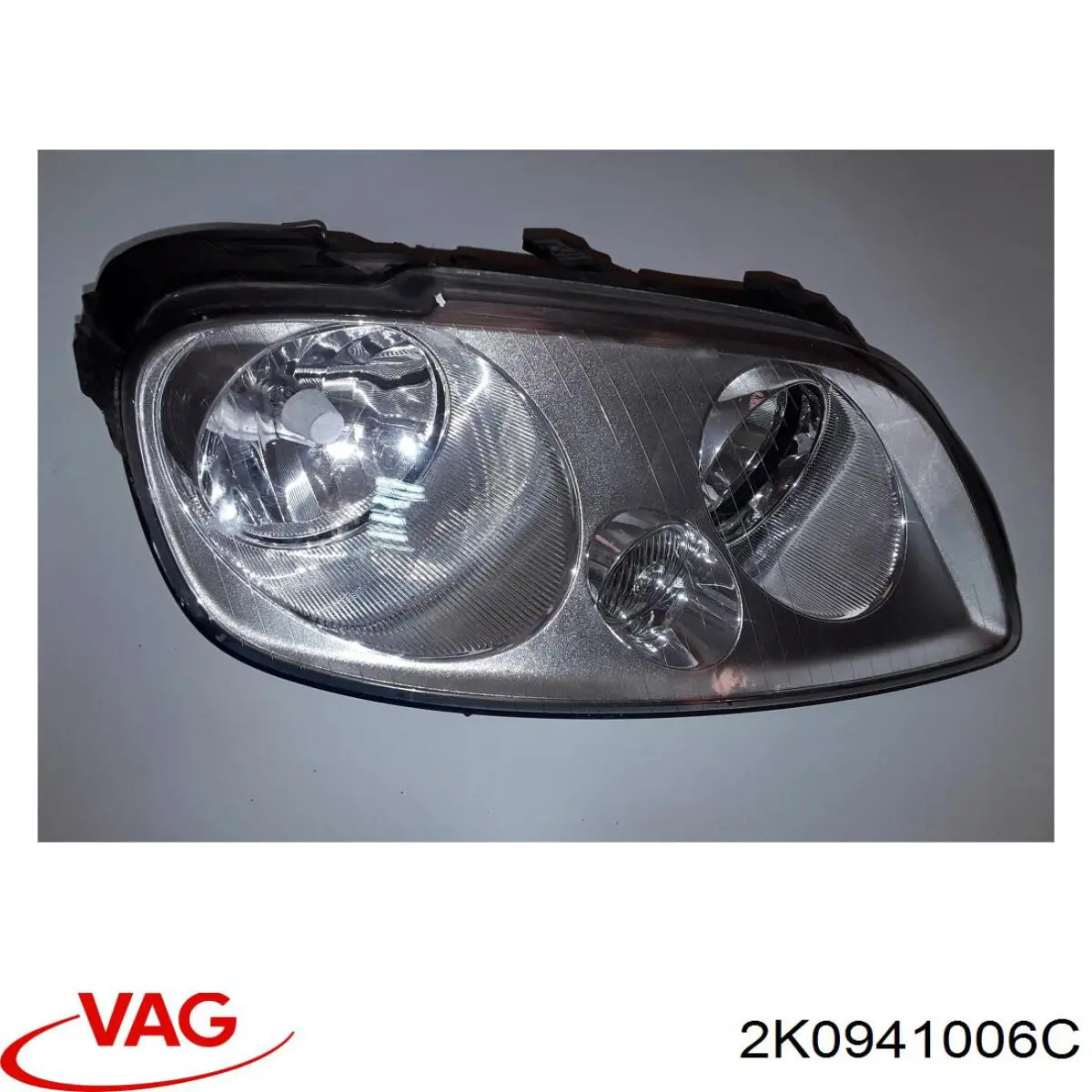 Купить 2K0941006C VAG Фара основная правая