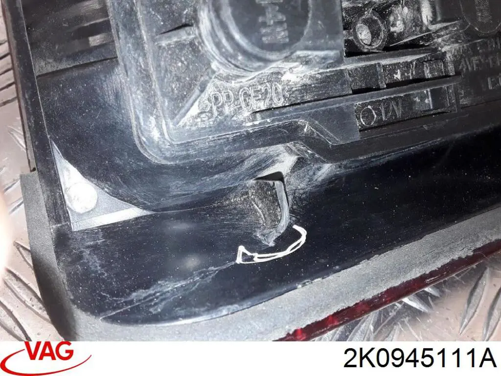Купить 2K0945111A VAG Левый стоп