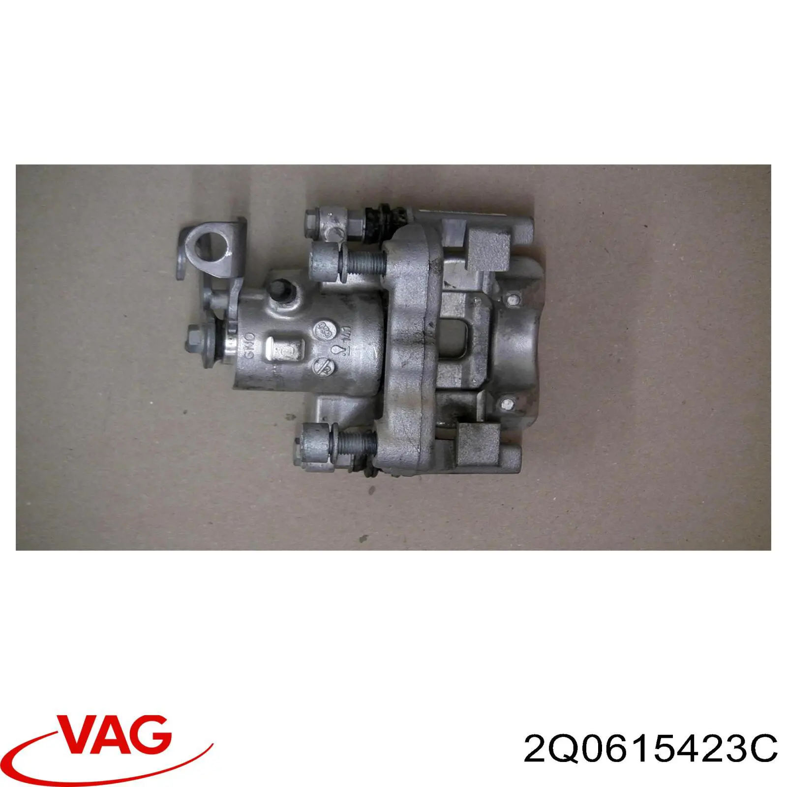 Купить 2Q0615423C VAG Суппорт задний левый
