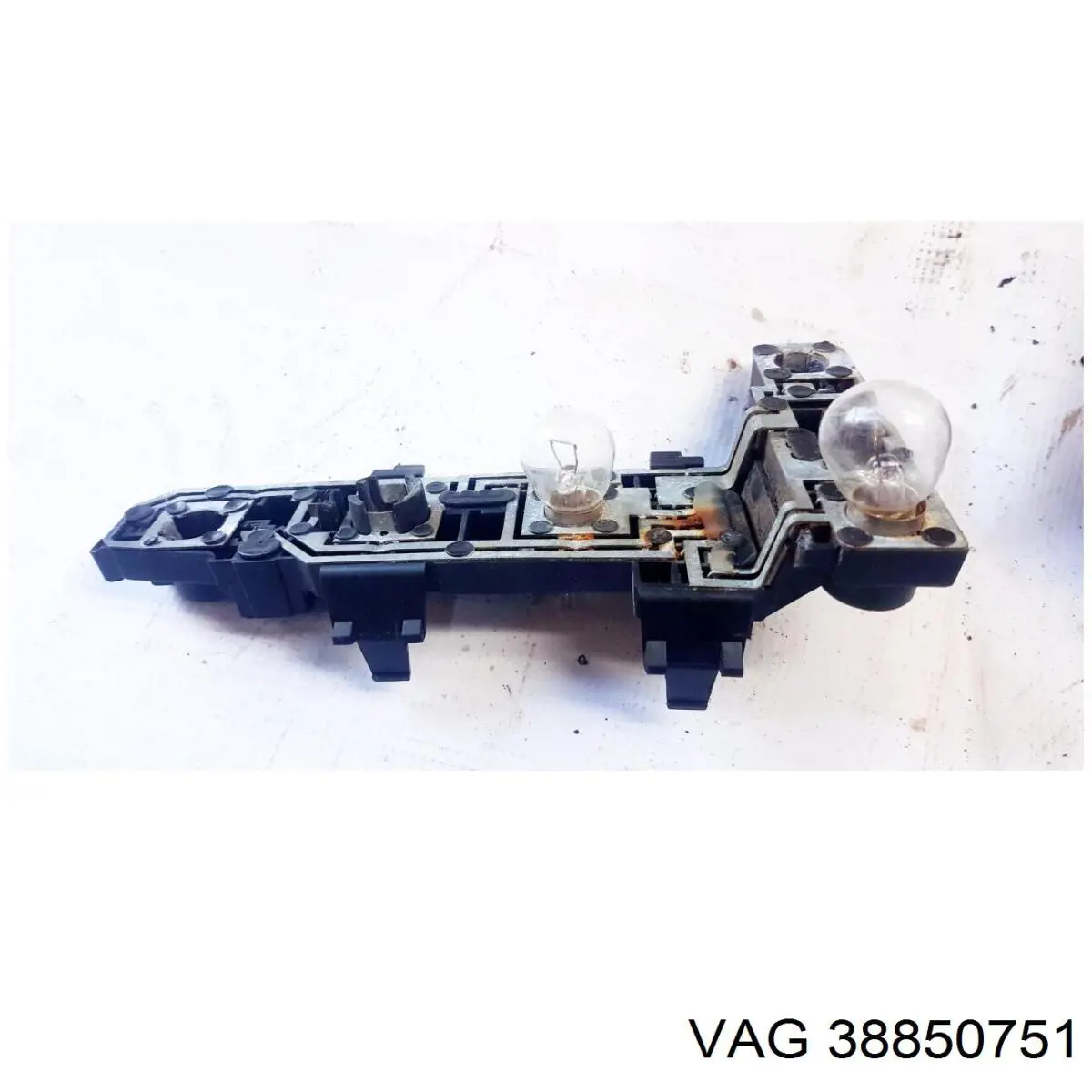  38850751 VAG