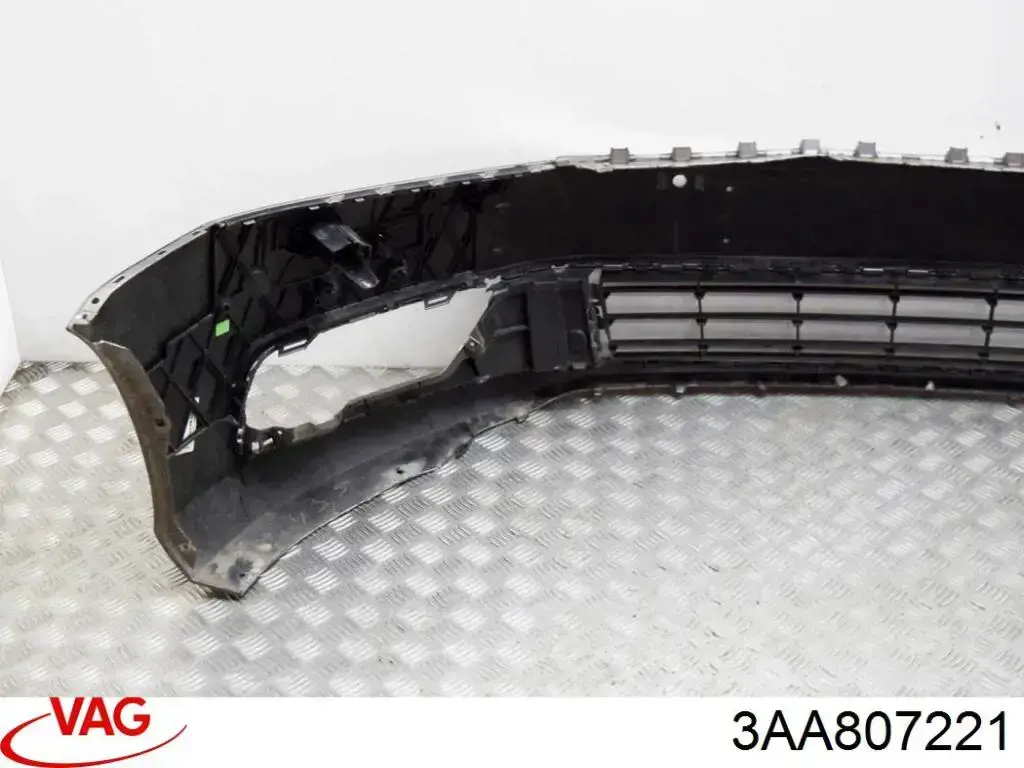 Бампер передний в сборе на Volkswagen Passat B7 362