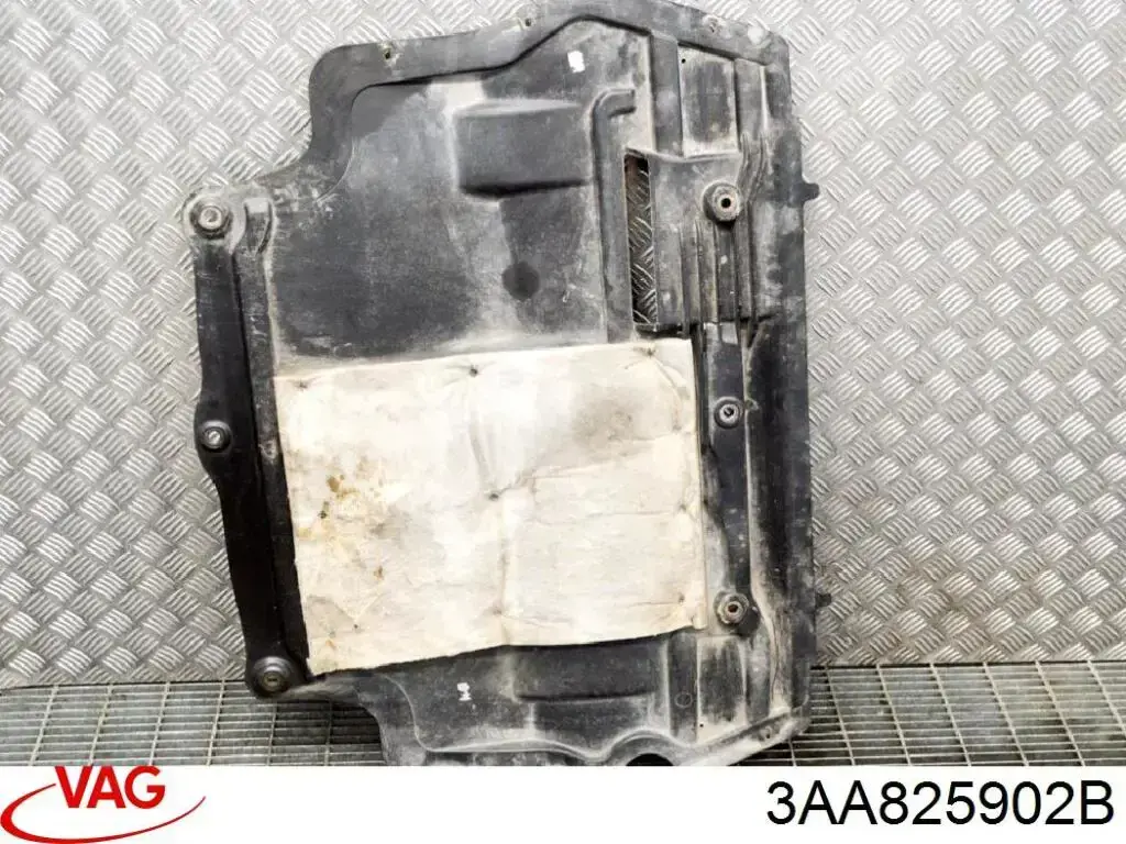 Защита моторного отсека VAG 3AA825902B цена, от 465.68 USD