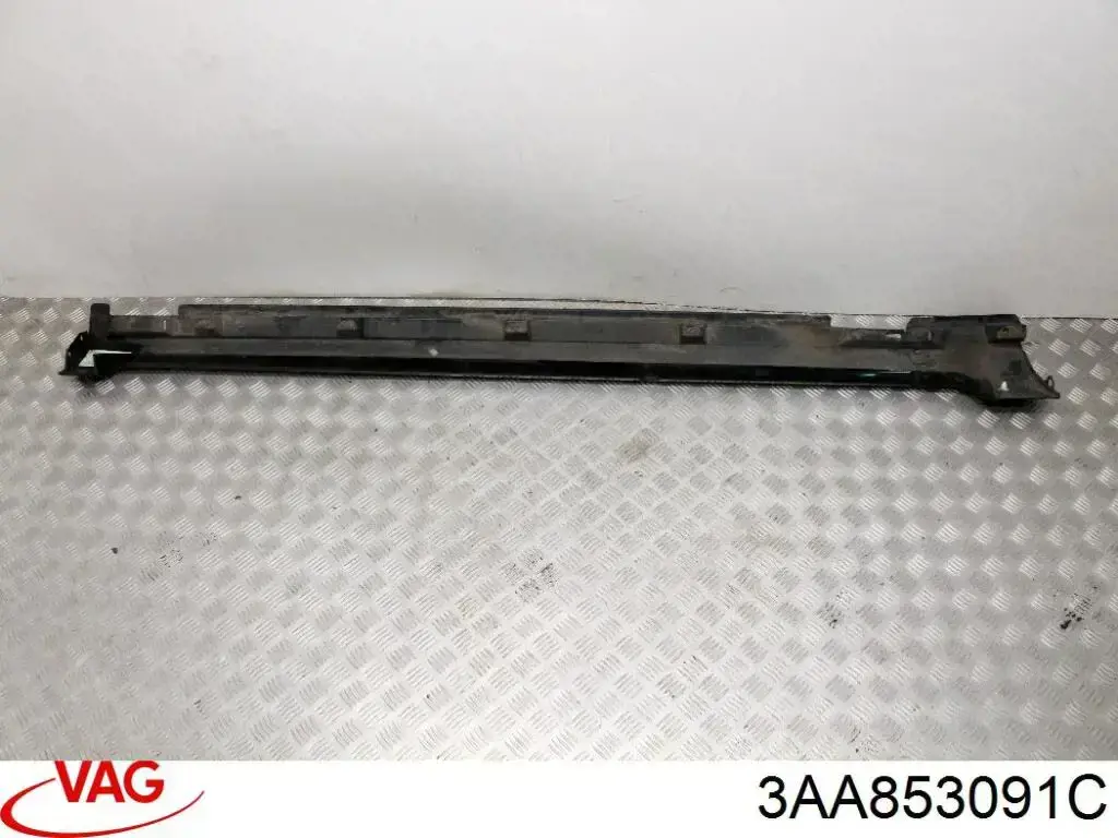 Накладка (молдинг) порога наружная левая VAG 3AA853091A цена, от 44.34 USD