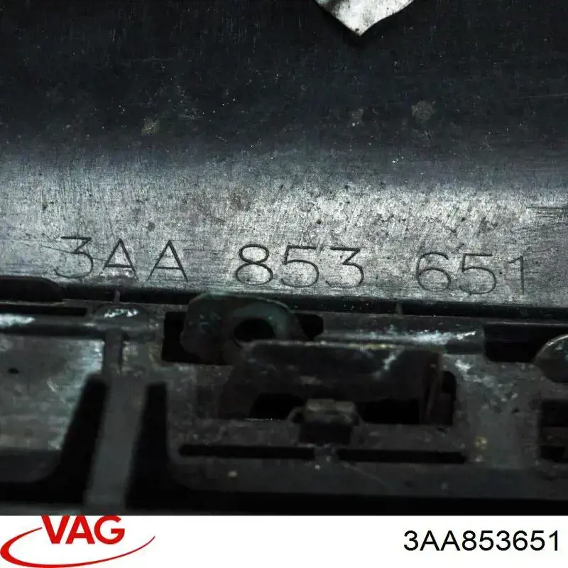 3AA853651 VAG Решетка радиатора