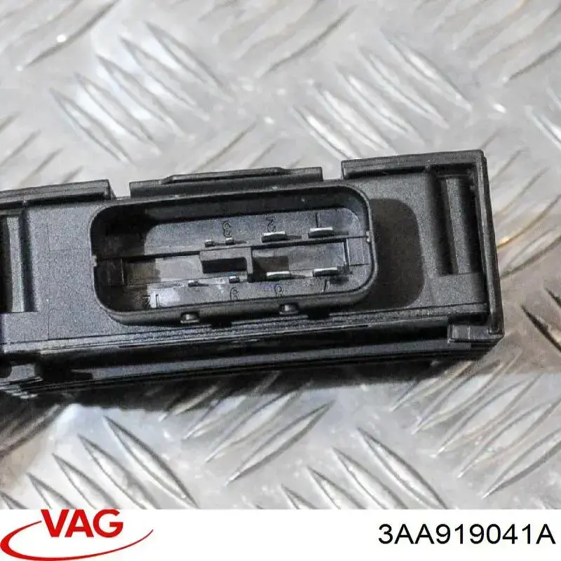 Стабилизатор напряжения VAG 3AA919041A цена, от 8.47 USD