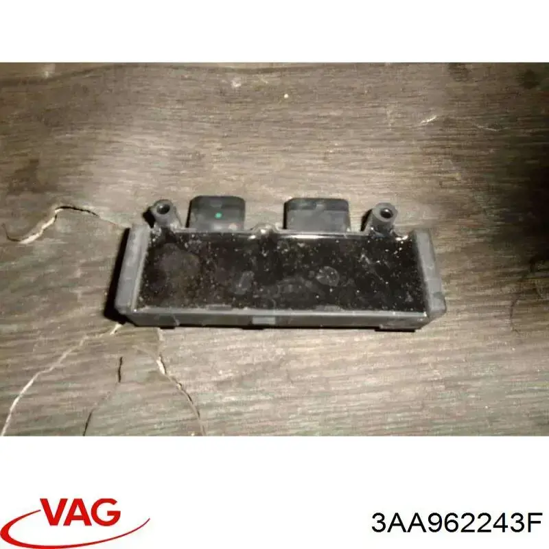 Датчик открытия крышки багажника/задней двери (ляды) 3AA962243F VAG