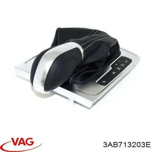 Облицовка рычага переключения передач АКПП VAG 3AB713203E