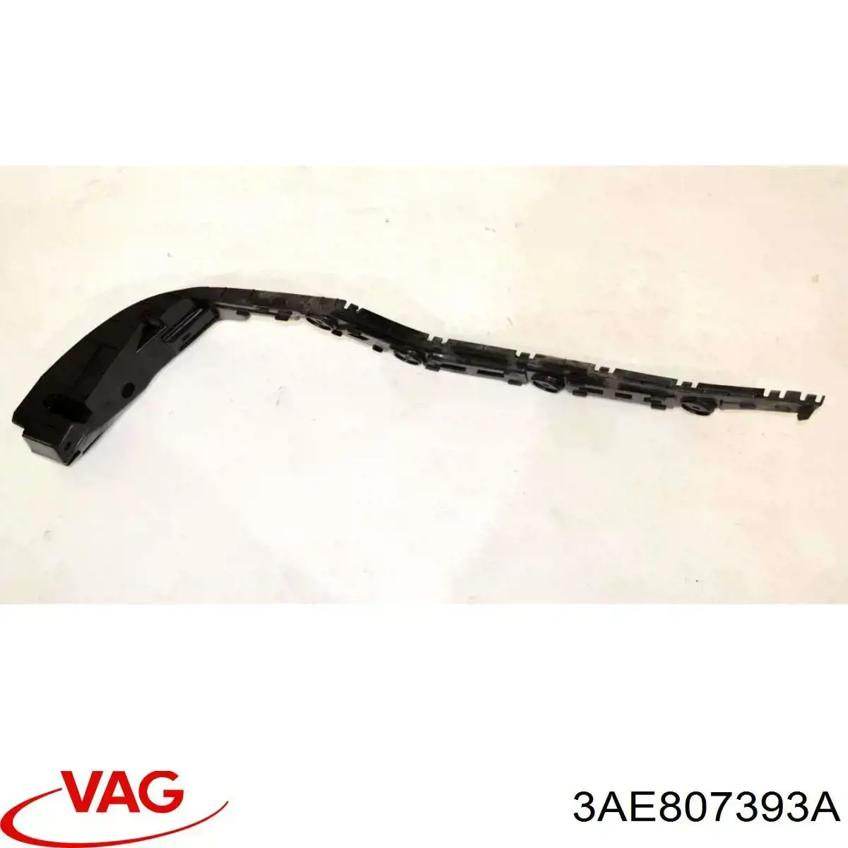 Кронштейн бампера заднего левый 3AE807393A VAG