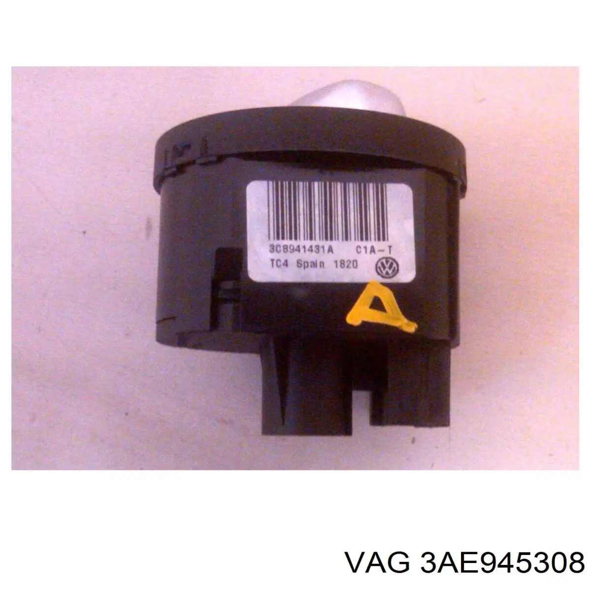 Фонарь задний правый, внутренний VAG 3AE945308 цена, от 70.97 USD