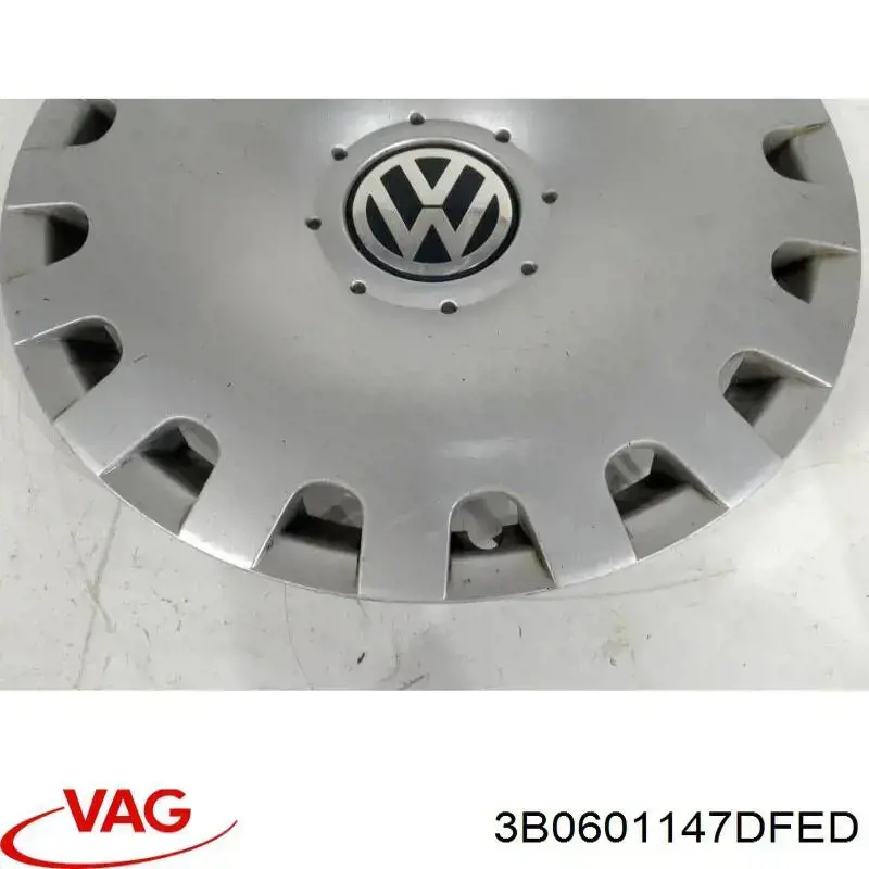 Колпак колесного диска на Volkswagen Passat B5, 3B5