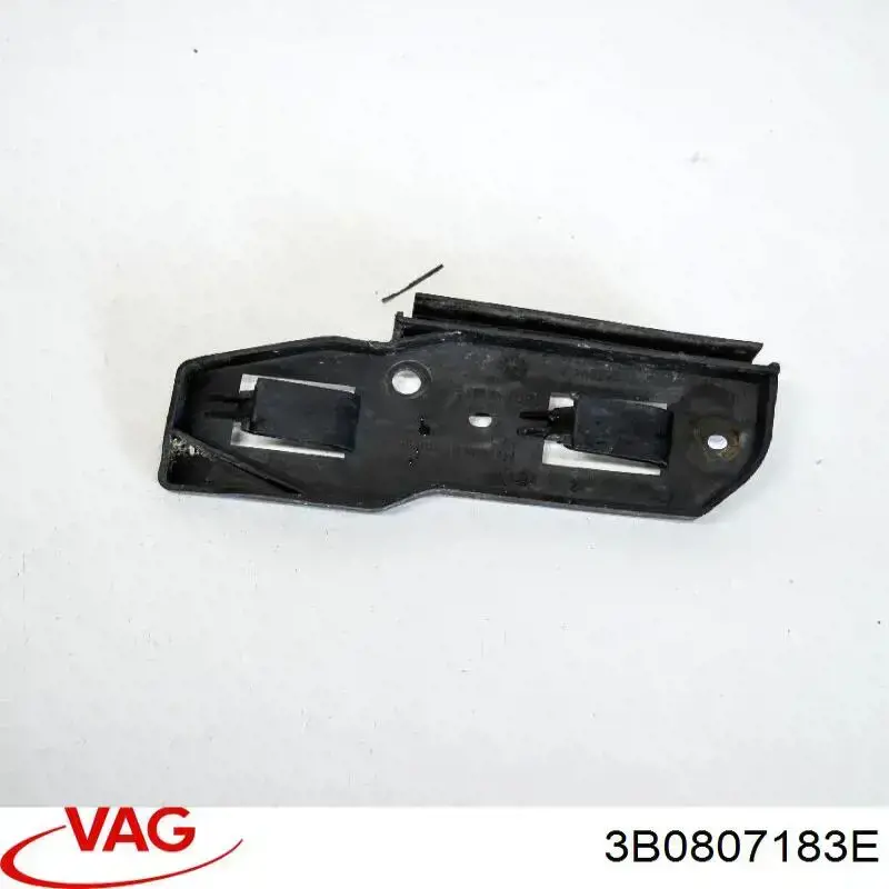 Купить 3B0807183E VAG Крепление бампера