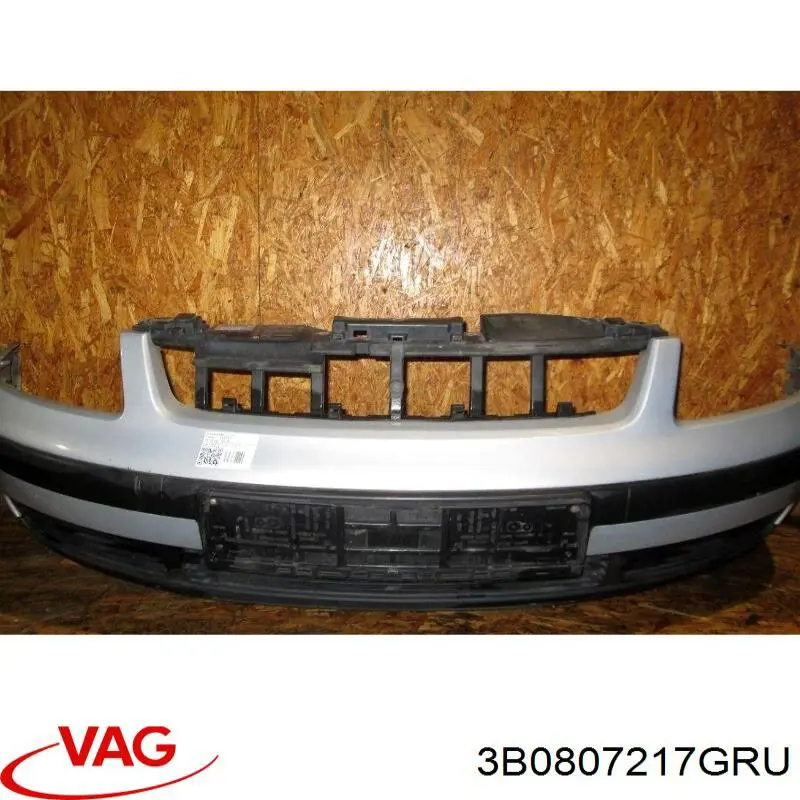 3B0807217GRU VAG передний бампер