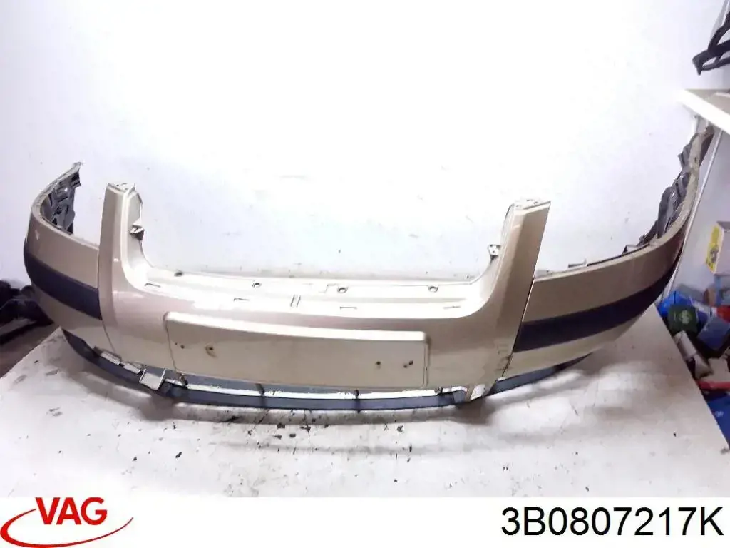 Купить 3B0807217K VAG Буфер (бампер) передний
