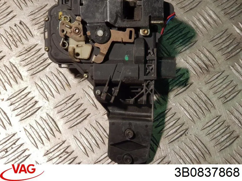 Купить 3B0837868 VAG 