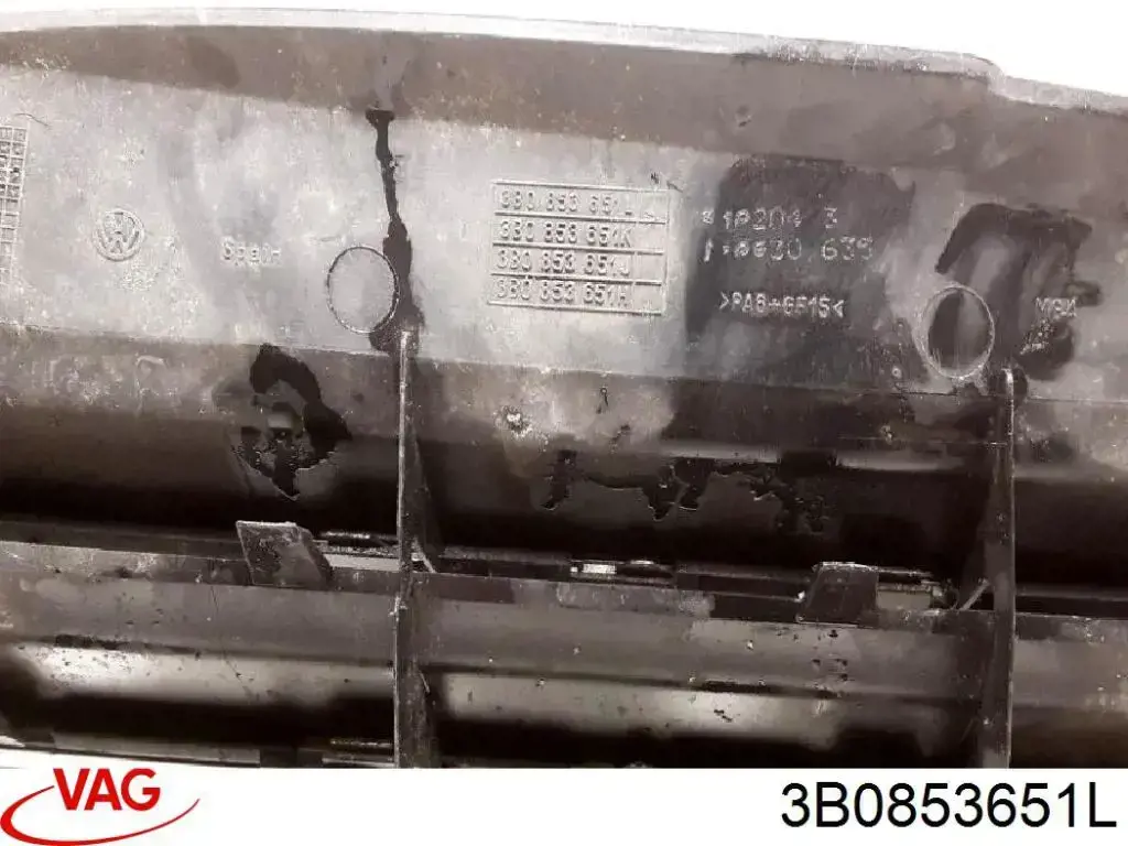 3B0853651L VAG Решетка радиатора