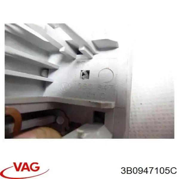 Плафон салона 3B0947105C9B9 VAG