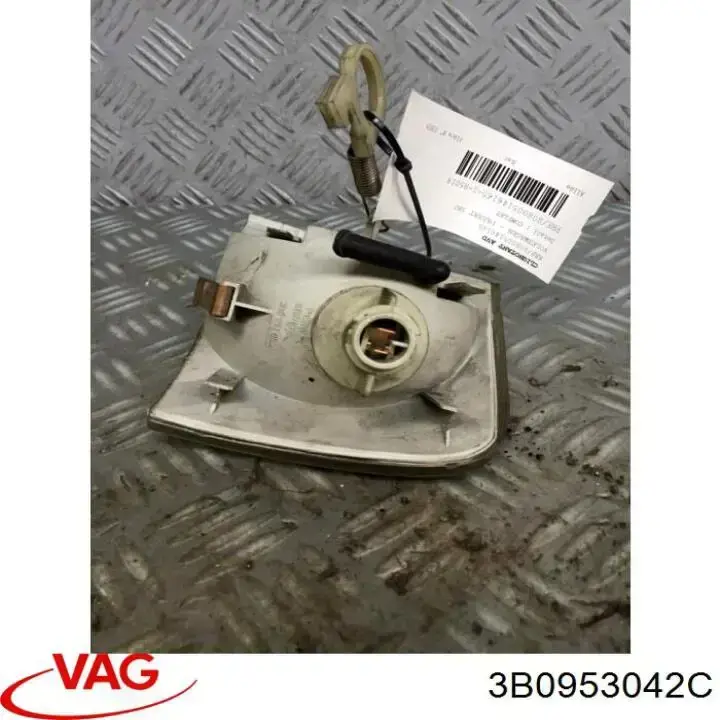 Поворотник правый 3B0953042C VAG