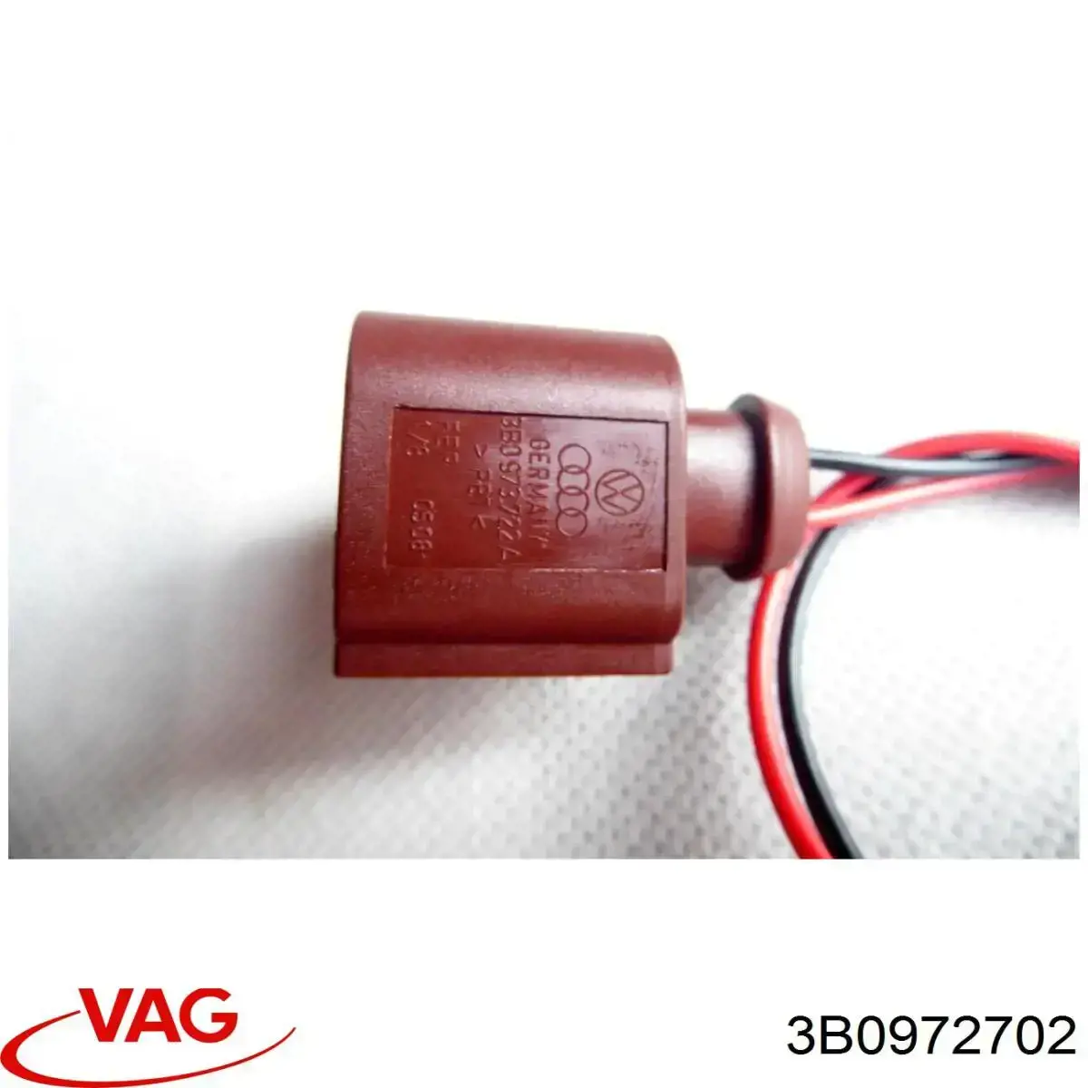 Разъем (фишка) фонаря подсветки номерного знака 3B0972702 VAG