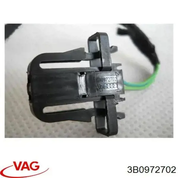 Разъем (фишка) фонаря подсветки номерного знака VAG 3B0972702 цена, от 1.41 USD