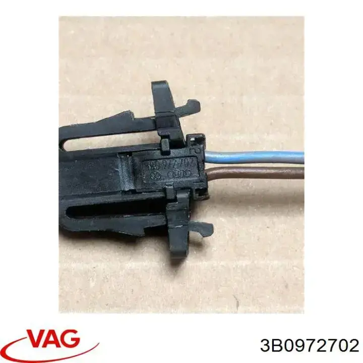 Разъем (фишка) фонаря подсветки номерного знака 3B0972702 VAG