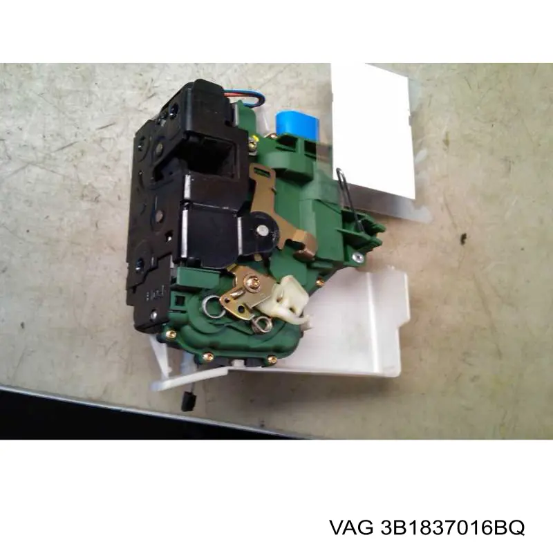 3B1837016BQ VAG Внутренний дверной замок