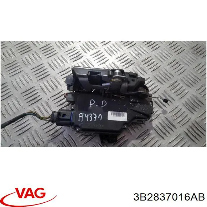 Замок передней правой двери 31839054 AND