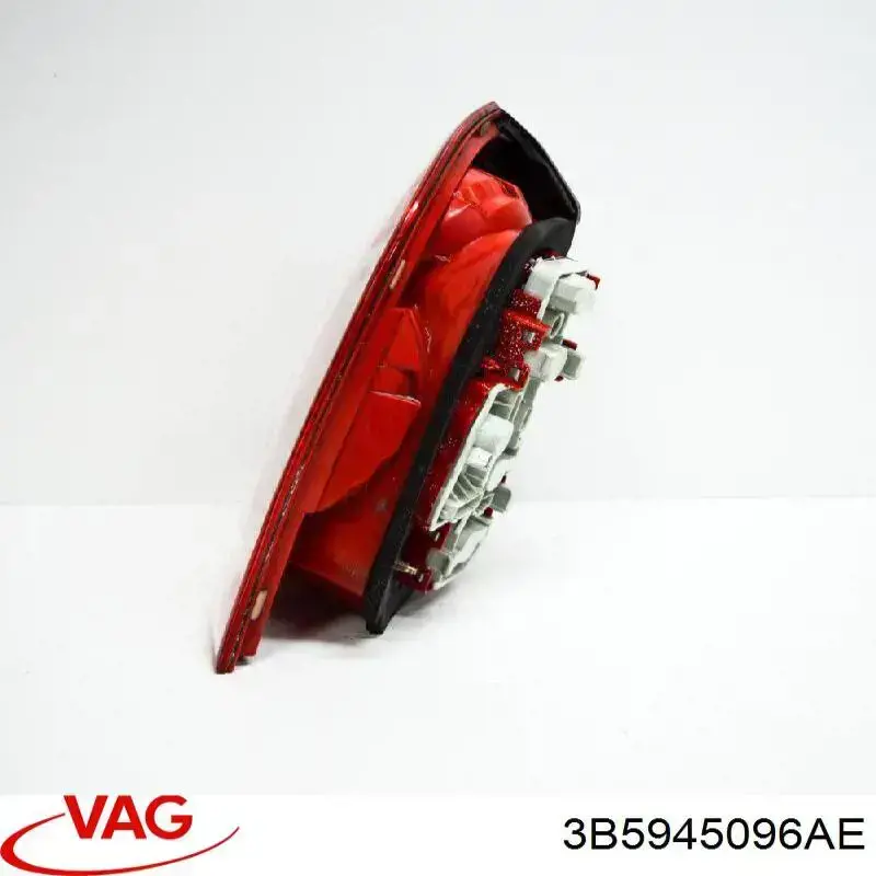 Задний фонарь 3B5945096AE VAG