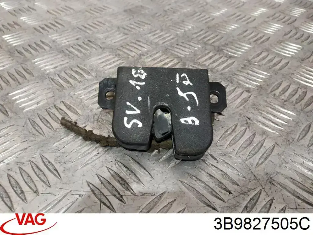 Замок двери багажника VAG 3B9827505C цена, от 22.81 USD