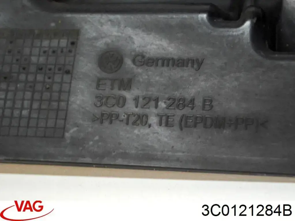 Купить 3C0121284B VAG Правый дефлектор радиатора