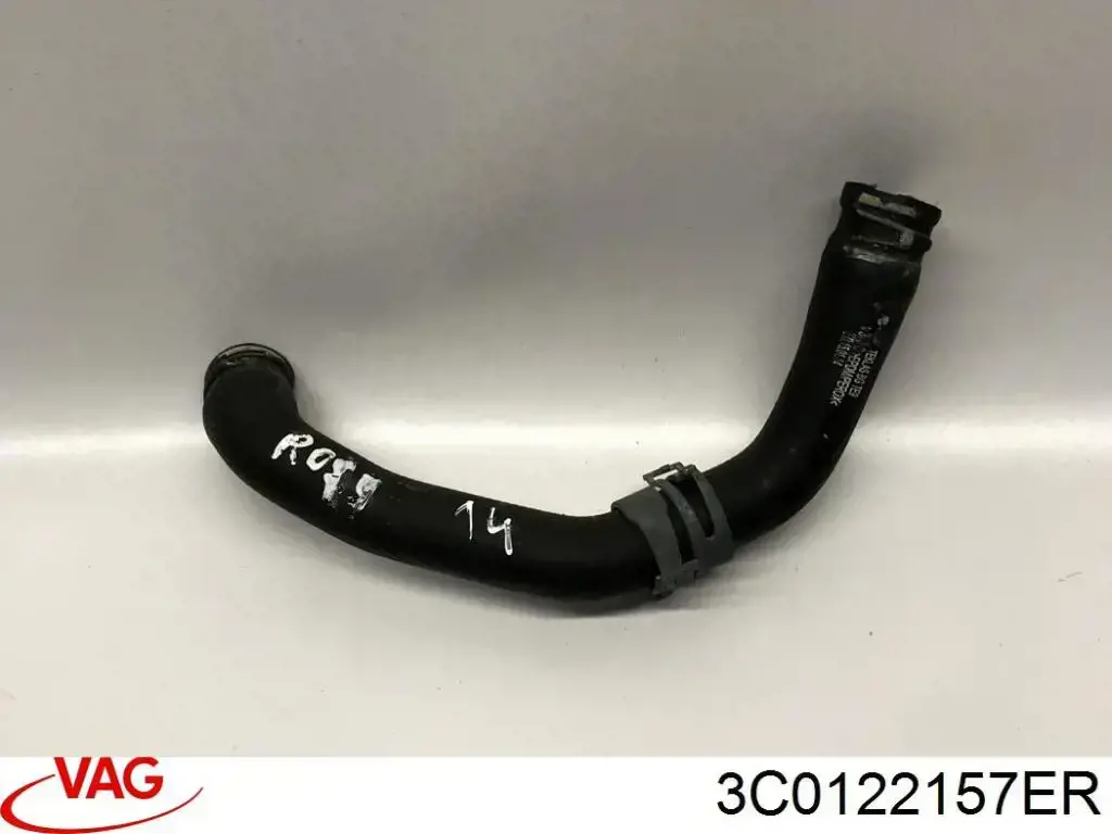 Патрубок радиатора 3C0122157ER VAG