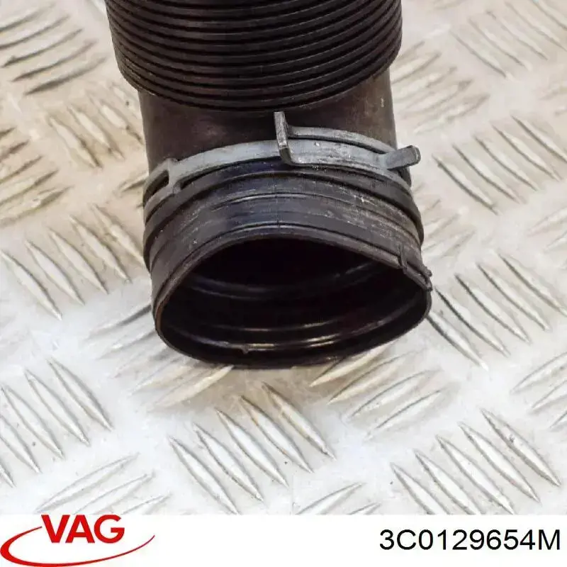 Выпускной патрубок воздушного фильтра 3C0129654M VAG