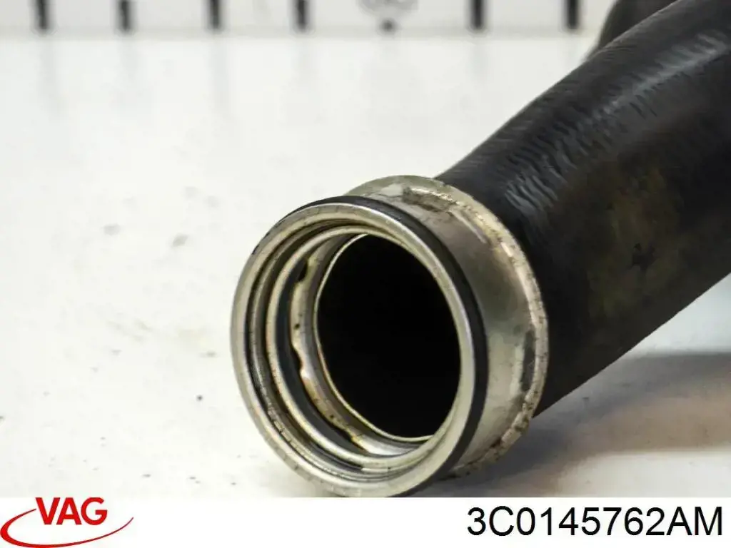 Шланг/патрубок интеркуллера VAG 3C0145762AM цена, от 6.33 USD