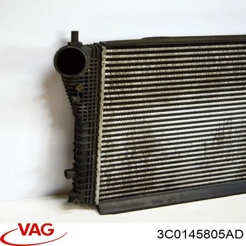 Интеркулер 3C0145805AD VAG