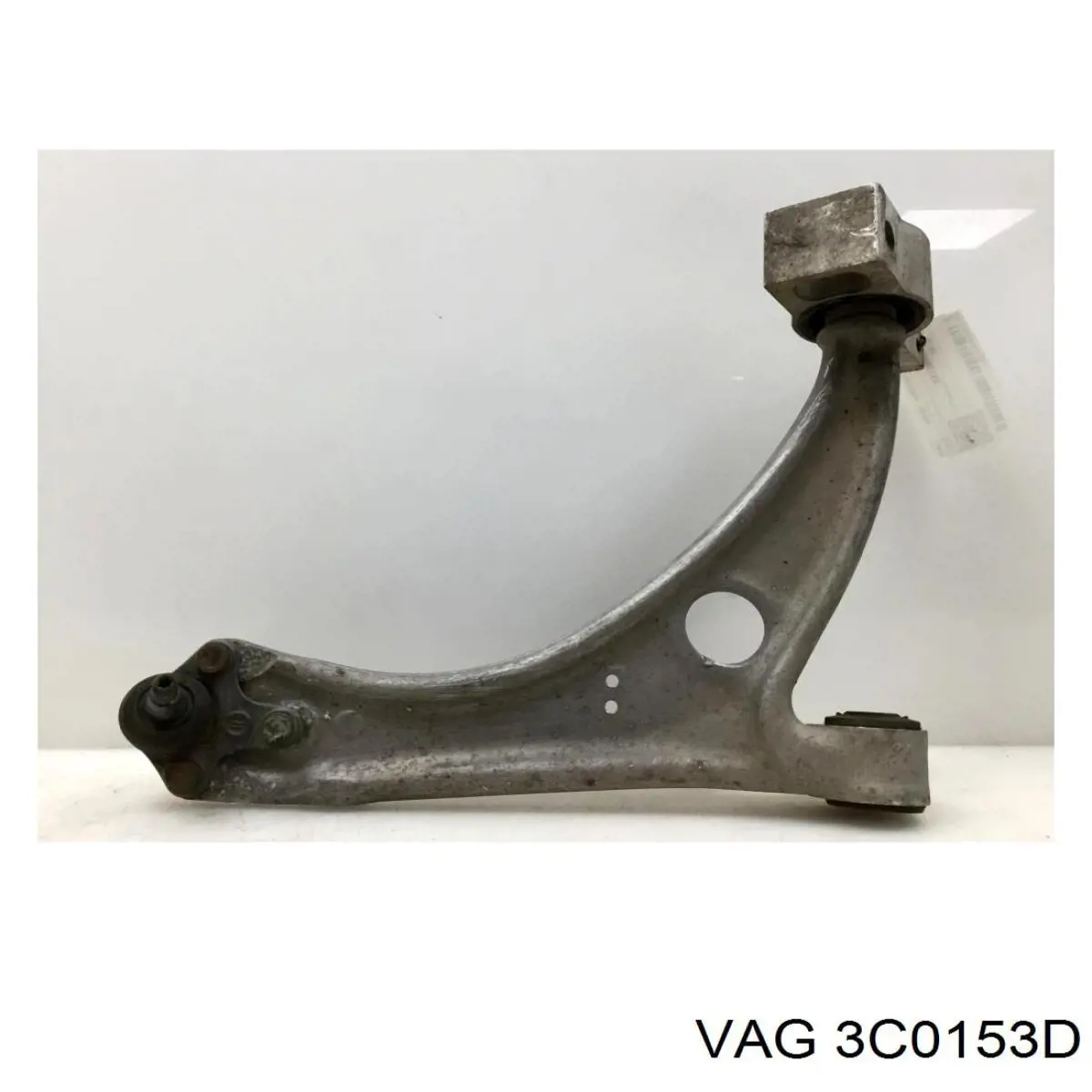Рычаг передней подвески нижний левый/правый 3C0153D VAG