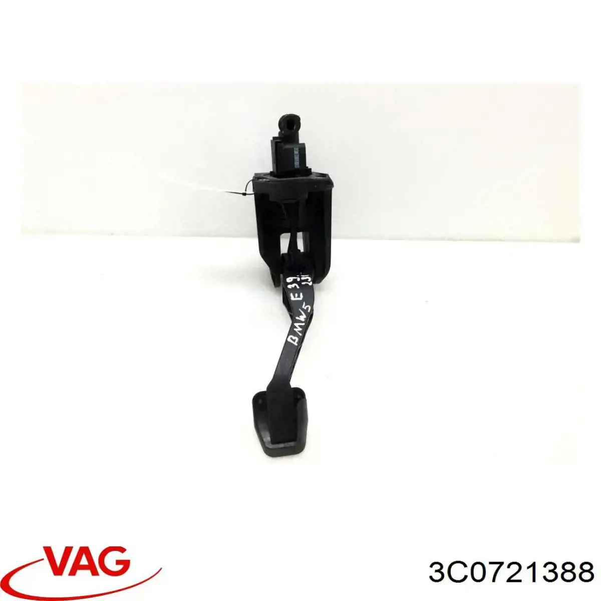 Цилиндр сцепления VAG 3C0721388