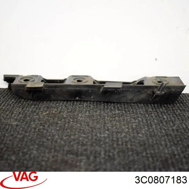 Направляющая переднего бампера левая VAG 3C0807183 цена, от 12.67 USD